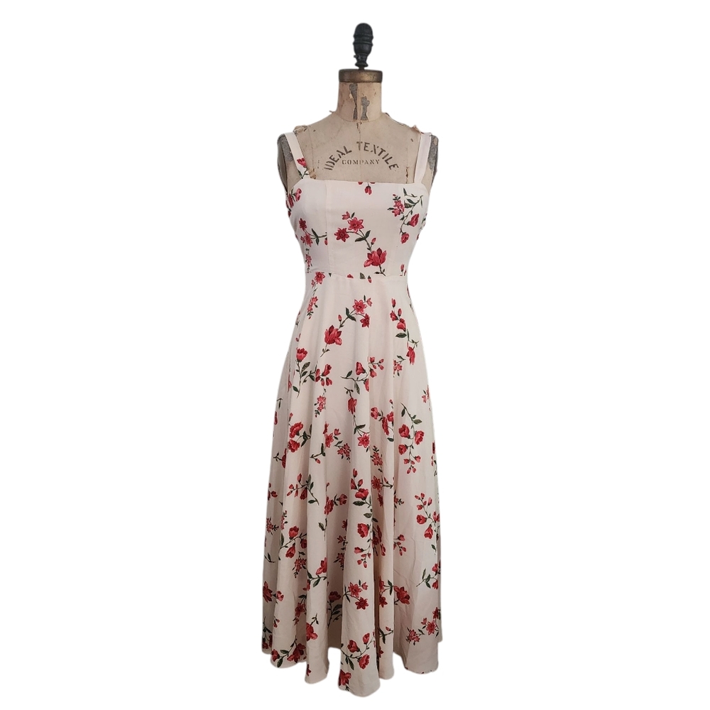Au La La Design Open Lace Up Back Floral Maxi Dress Cream Red M